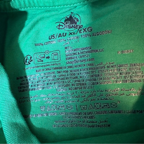 Walt Disney World 2023 Jolly Holly Days Shirt Mickey And Friends - Picture 2 of 5